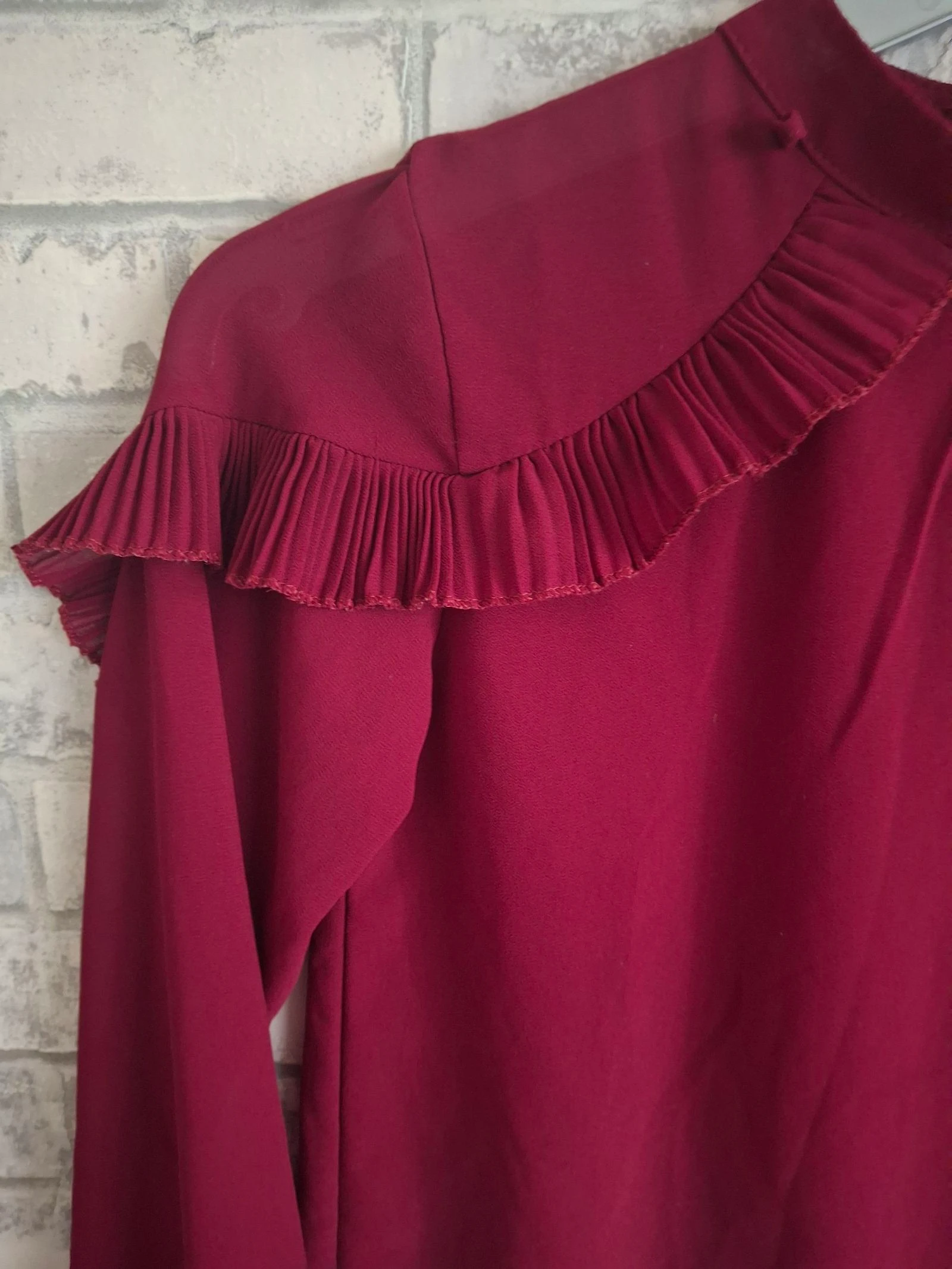 Elegante blusa bordô leve tamanho 12 anos – photo 2